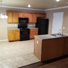 2221 Skyler Dr in Fayetteville, AR - Building Photo - Building Photo