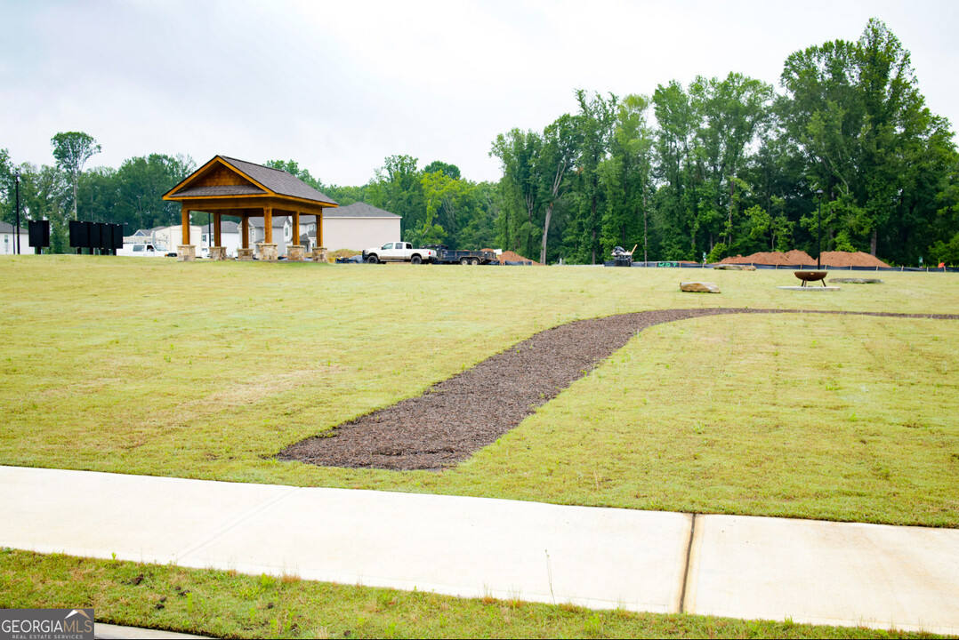 386 Red Dragon Dr in Jefferson, GA - Building Photo