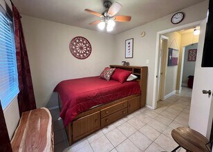 5806 Toddington Rd in Humble, TX - Building Photo - Building Photo