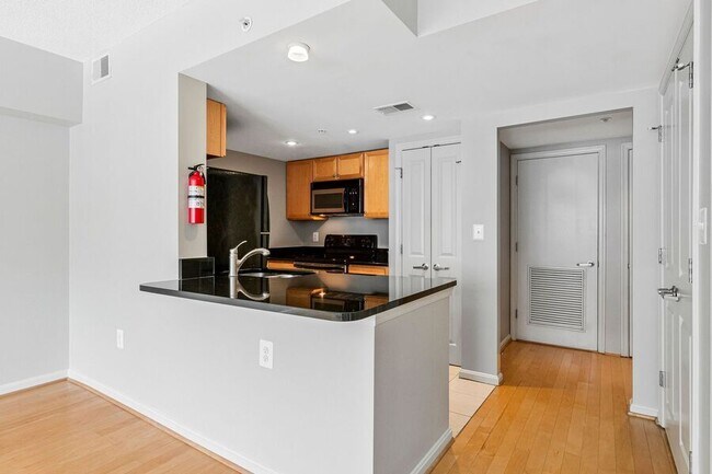 1225 13th St NW in Washington, DC - Building Photo - Building Photo