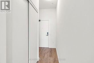 1285 Dupont St in Toronto, ON - Building Photo - Building Photo