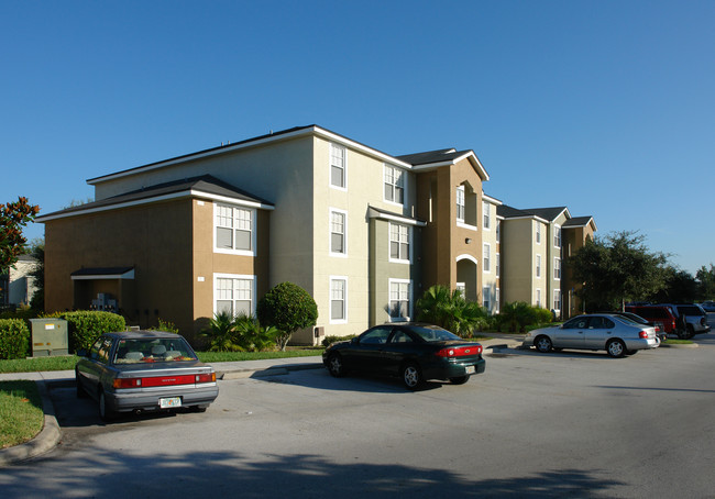 Logan Heights in Sanford, FL - Foto de edificio - Building Photo