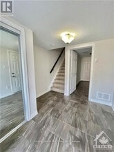 339 Pumpkinseed Cres in Ottawa, ON - Building Photo - Building Photo