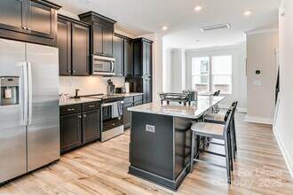 3003 Jolene Ct in Charlotte, NC - Building Photo - Building Photo