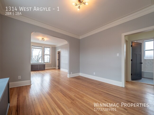 1314 W Argyle St in Chicago, IL - Building Photo - Building Photo