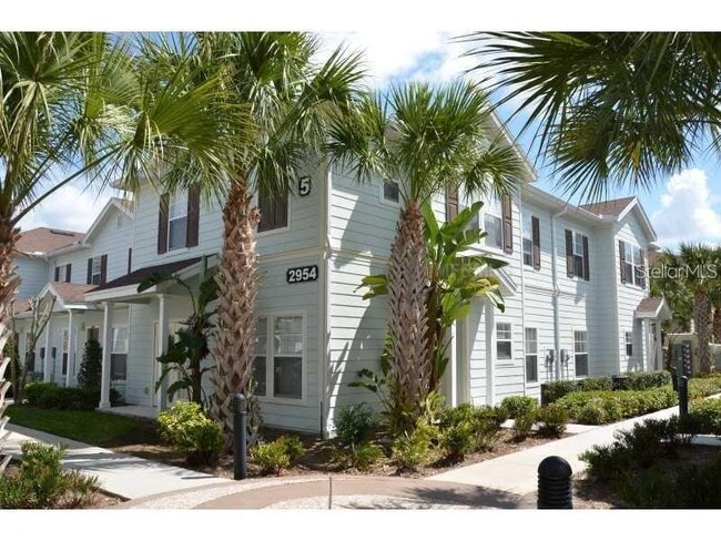 2954 Lucayan Harbour Cir