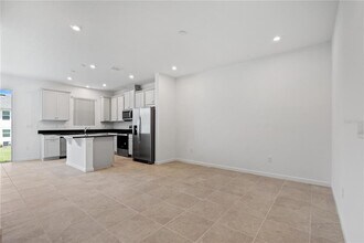 1141 Seaside Mist Trl in Kissimmee, FL - Building Photo - Building Photo