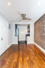 345 W 53rd St in New York, NY - Building Photo - Building Photo