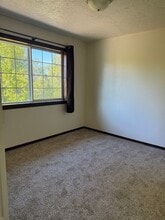 56893 Fat Elk Rd in Coquille, OR - Foto de edificio - Building Photo