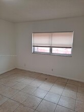 2560 NW 52nd Ave in Lauderhill, FL - Building Photo - Building Photo