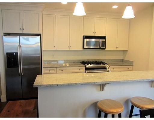 116 Rantoul St in Beverly, MA - Building Photo - Building Photo