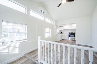 4504 Oakley St in Port Charlotte, FL - Foto de edificio - Building Photo