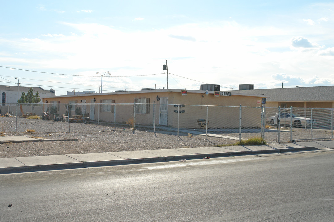 605 W Monroe Ave in Las Vegas, NV - Building Photo