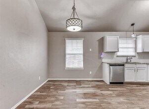 517 Cherokee Gate Dr in Yukon, OK - Building Photo - Building Photo