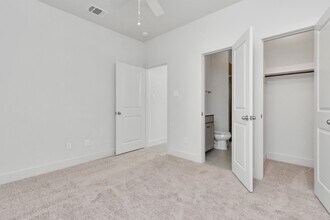 2007 Bauer Dr in Houston, TX - Building Photo - Building Photo