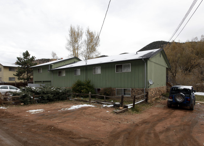 10660 Green Mountain Falls Rd in Green Mountain Falls, CO - Building Photo - Building Photo