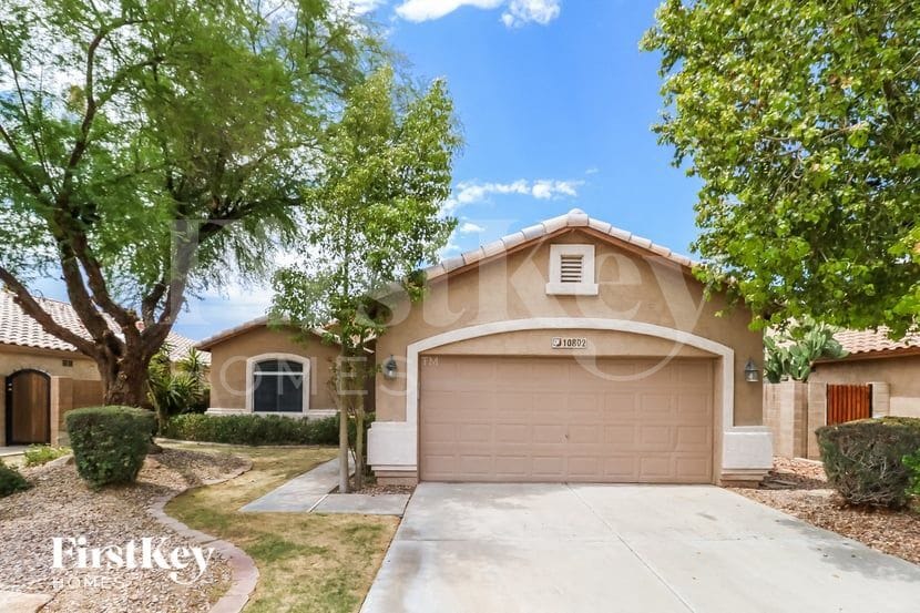 10802 W Granada Rd in Avondale, AZ - Building Photo