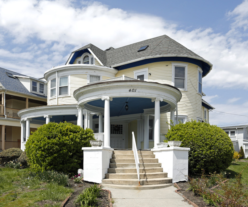 401 2nd Ave in Asbury Park, NJ - Foto de edificio