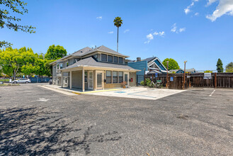 413 Laurel St in Santa Cruz, CA - Building Photo - Building Photo