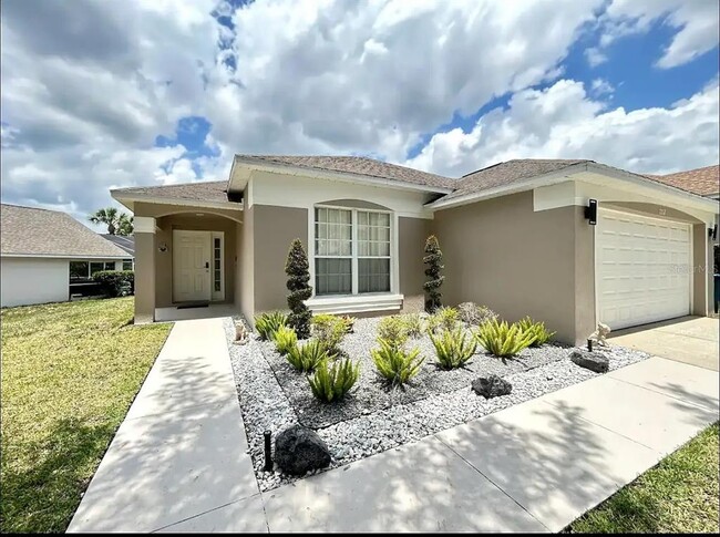 2212 Mallory Cir in Haines City, FL - Building Photo - Building Photo