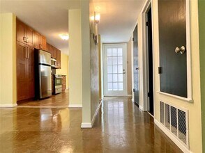 1721 Timber Ridge Dr in Austin, TX - Building Photo - Building Photo