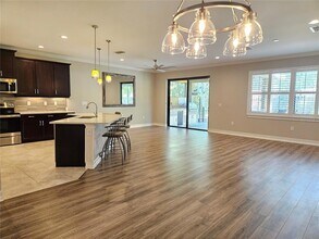 1020 Bradberry Dr in Nokomis, FL - Foto de edificio - Building Photo