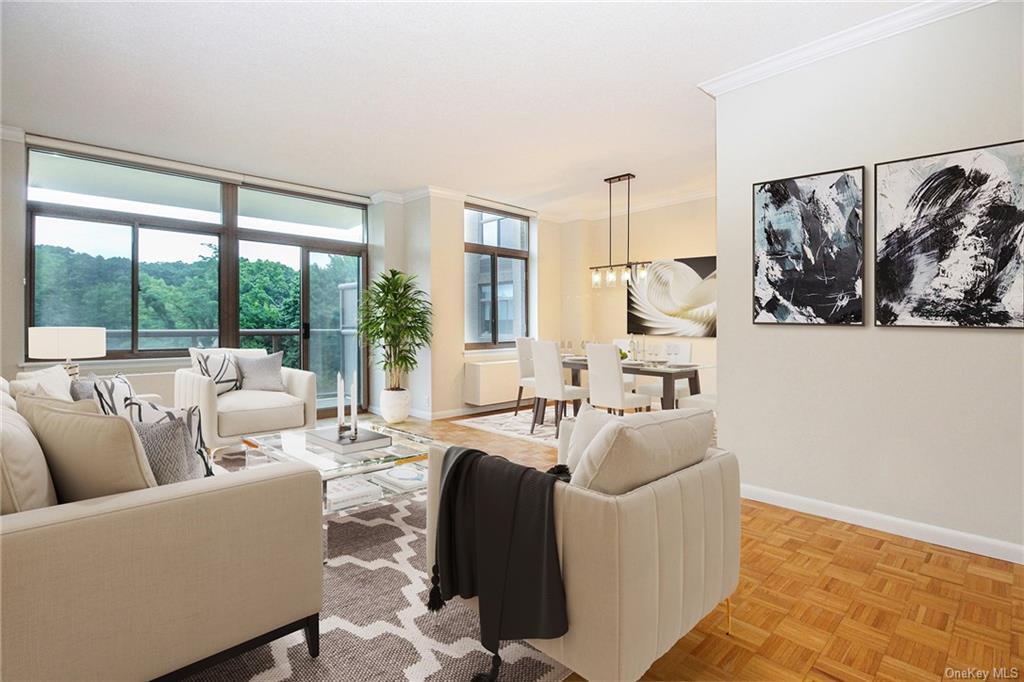 35 N Chatsworth Ave-Unit -5E in Larchmont, NY - Building Photo