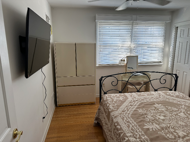 property at 13 Aronimink Dr