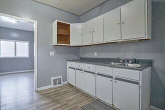 1328 Linden Ave in South Bend, IN - Building Photo - Building Photo