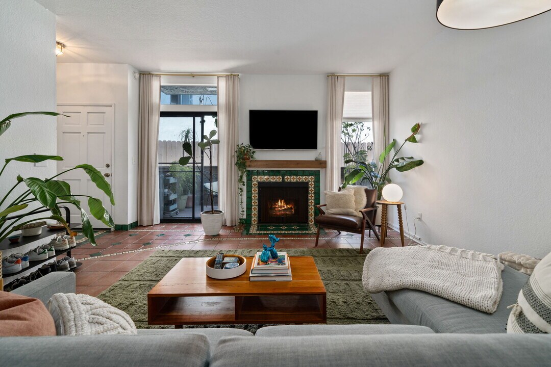 12726 Mitchell Ave in Los Angeles, CA - Building Photo