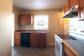 408 Benham St in Richland, WA - Building Photo - Building Photo