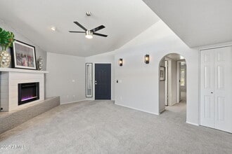 18002 N 12th St in Phoenix, AZ - Building Photo - Building Photo