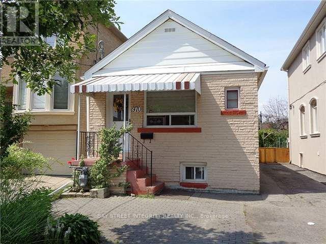 property at 970 Briar Hill Ave