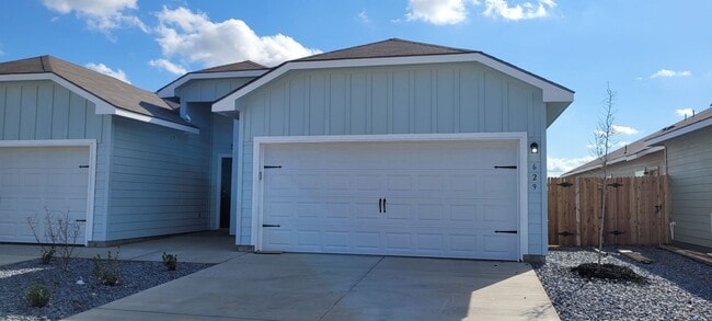 property at 629 Grayson Ln
