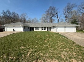 1333 Copper Dr in Cape Girardeau, MO - Building Photo