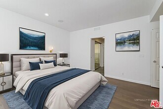 11636 Montana Ave in Los Angeles, CA - Building Photo - Building Photo