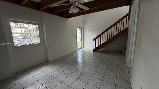 property at 1290 SE 8th Pl