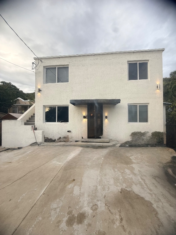 241 NW 34th Terrace, Unit 1 in Miami, FL - Building Photo - Building Photo