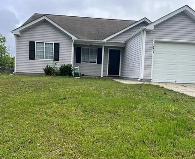 property at 2467 Stratford Lake Rd