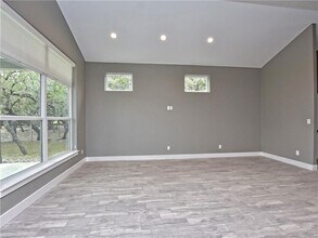 16310 Forest Way in Austin, TX - Building Photo - Building Photo