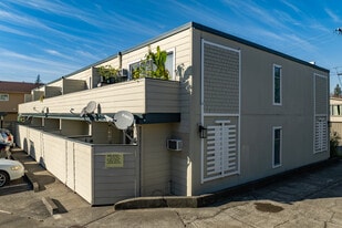 Olympic Apartments in Santa Rosa, CA - Building Photo