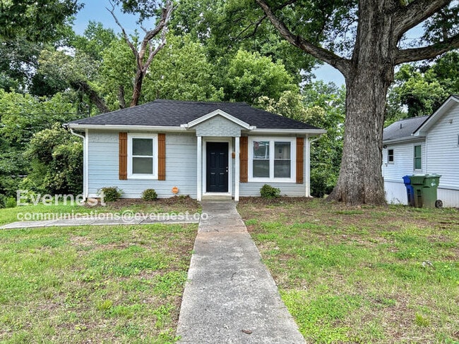 property at 1152 Wedgewood Dr NW