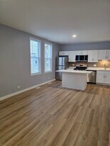 7613 W 60th St in Summit, IL - Building Photo