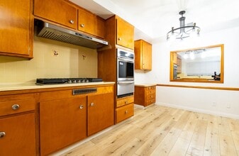 8535 Suva St in Downey, CA - Building Photo - Building Photo