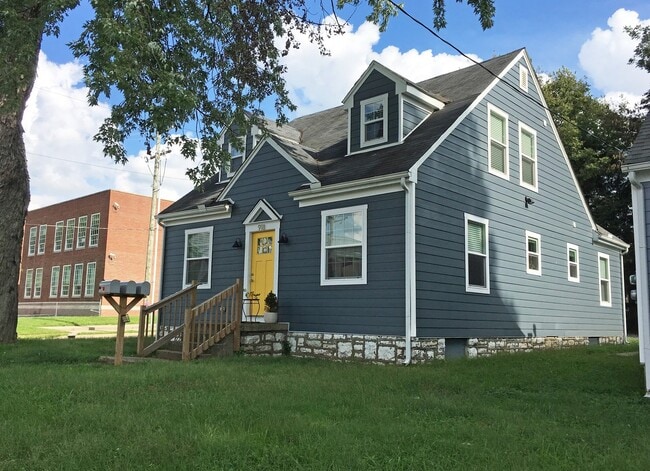 property at 918 N Limestone