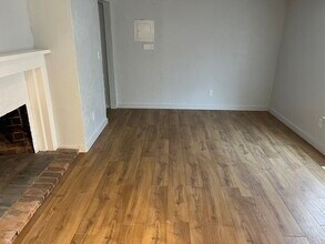 77 Pond St in Sharon, MA - Building Photo - Building Photo