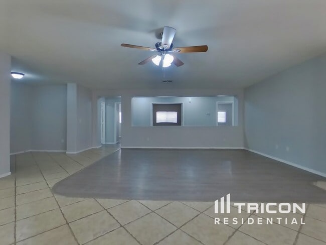 10610 E Baywood Ave in Mesa, AZ - Building Photo - Building Photo