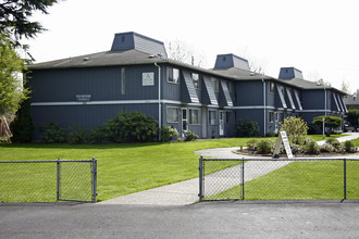 Polynesian Terrace in Fairview, OR - Building Photo - Building Photo