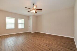 5832 Beefmaster Rd in St. Cloud, FL - Building Photo - Building Photo