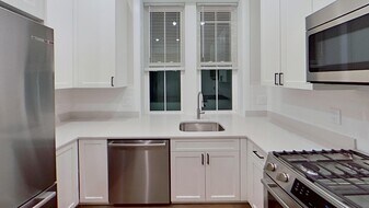 48 Englewood Ave, Unit 1 in Boston, MA - Building Photo